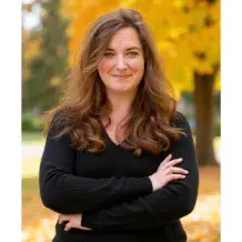 Lisa Van Zwoll 505x505