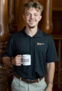 Joseph DelliSanti headshot