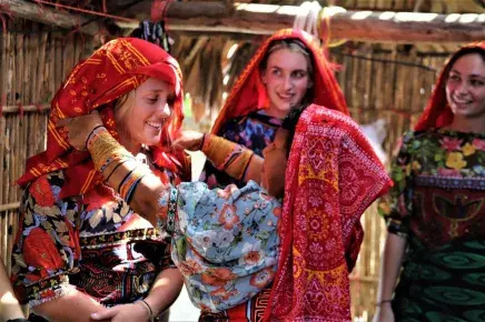 FlagSHIP students in Panama in traditional clothing