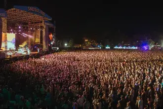 Sing Out Loud Stage and crowd