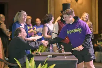 Fan meeting Stine at book signing