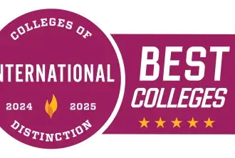 Colleges of Distinction International Badge