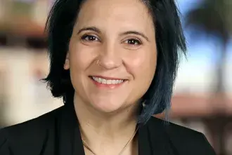 Michella Basas Headshot
