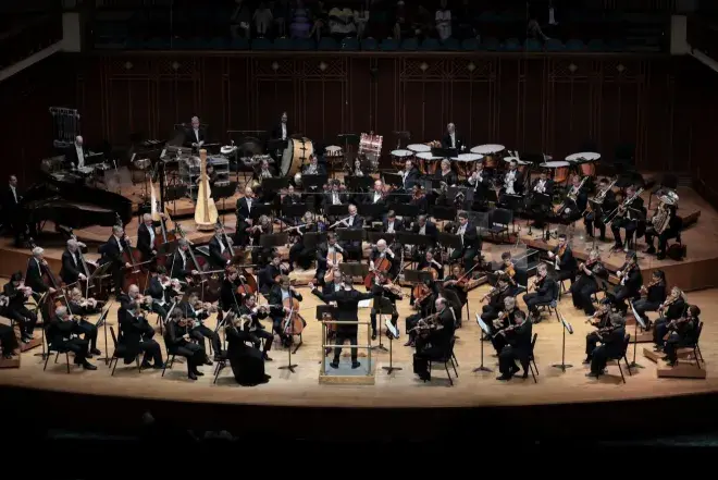 Emma concert orchestra