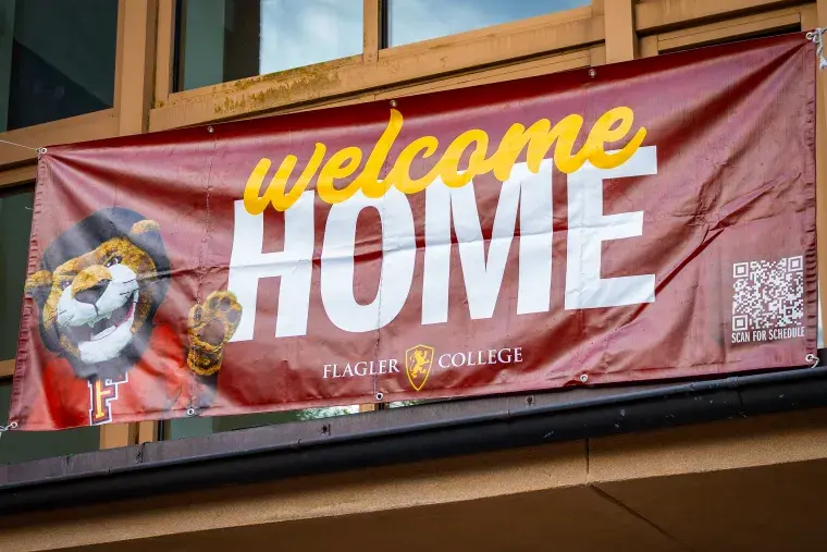 Welcome home sign