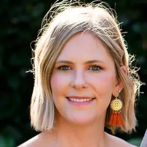 Lindsay Cagulangan