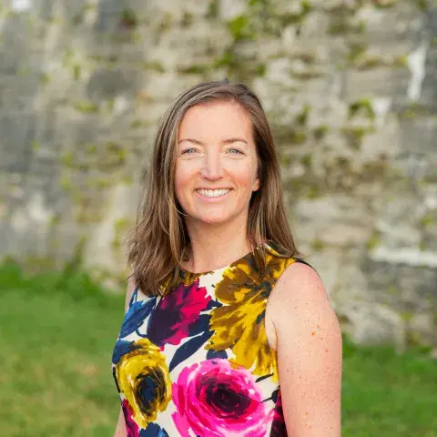 Profile photo for Dr. McNiff Villemaire