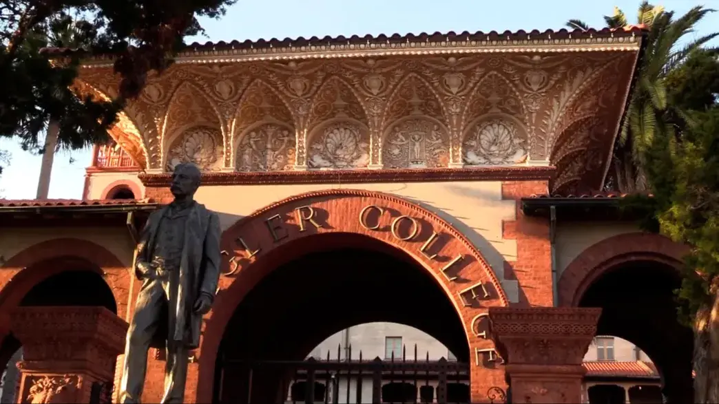 A shot of the entrance to Flagler College.
