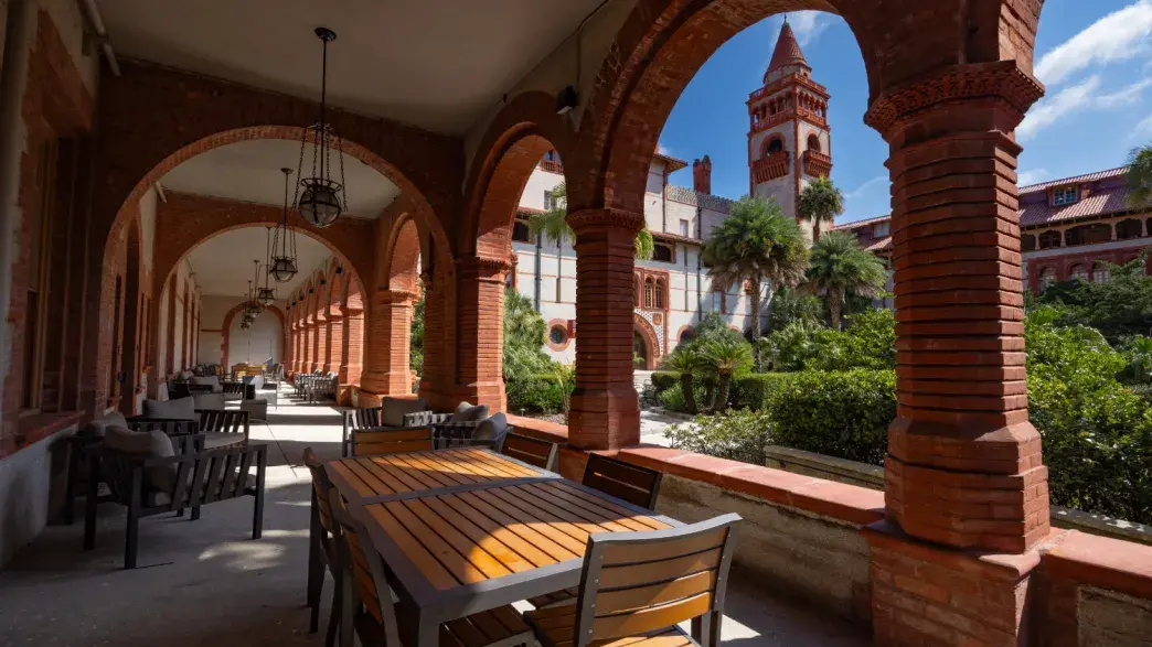 Picture of the breezeway in the Ponce courtyard.