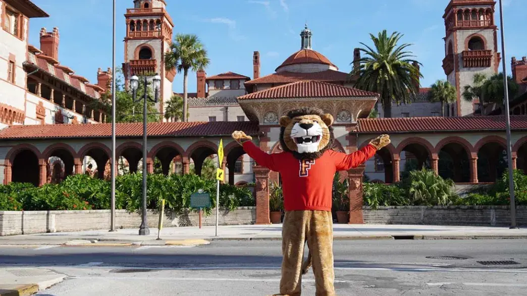 news-lewis-the-lion-outside-flagler-college.-story.jpg Lewis the Lion poses outside Flagler College