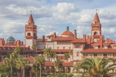 Ponce de Leon Residence Hall on a sunny day