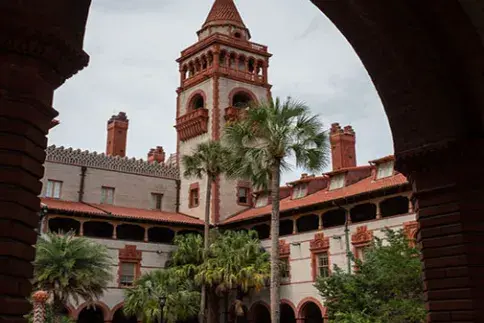 Photo of Ponce courtyard