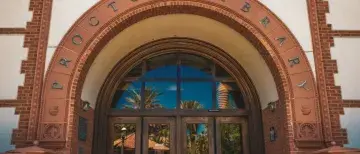 The entrance to Proctor Library on a sunny day
