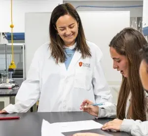 Photo of Bio professor teaching students