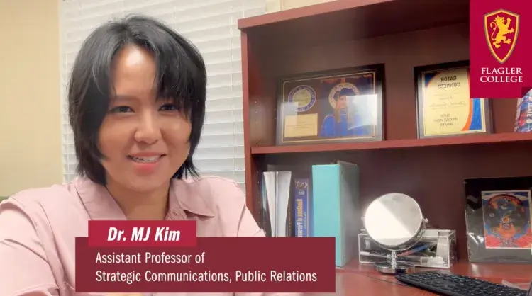 Dr. Kim answers a question on video