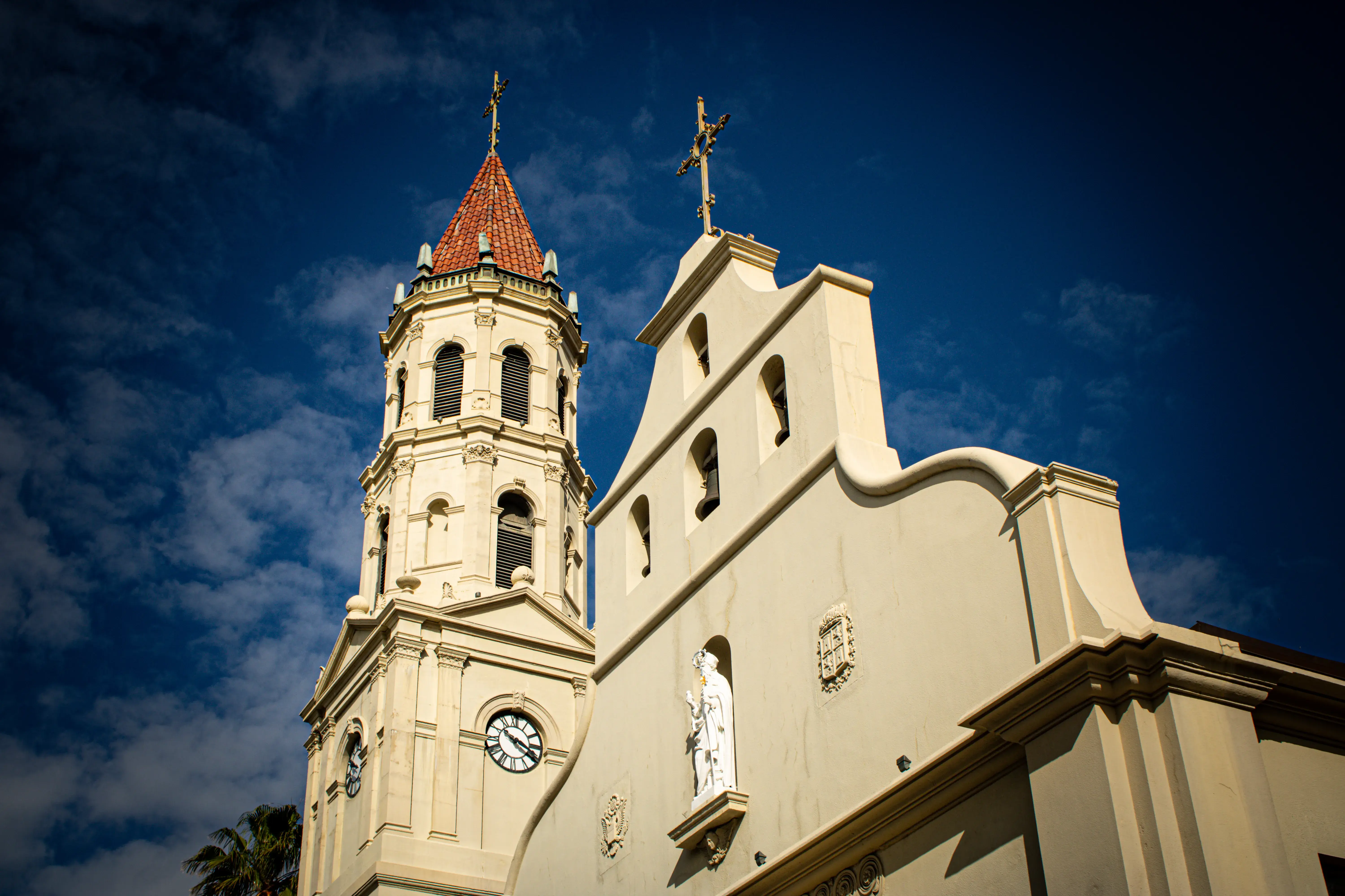 A picture of the historic cathedral in Downtown St Augustine