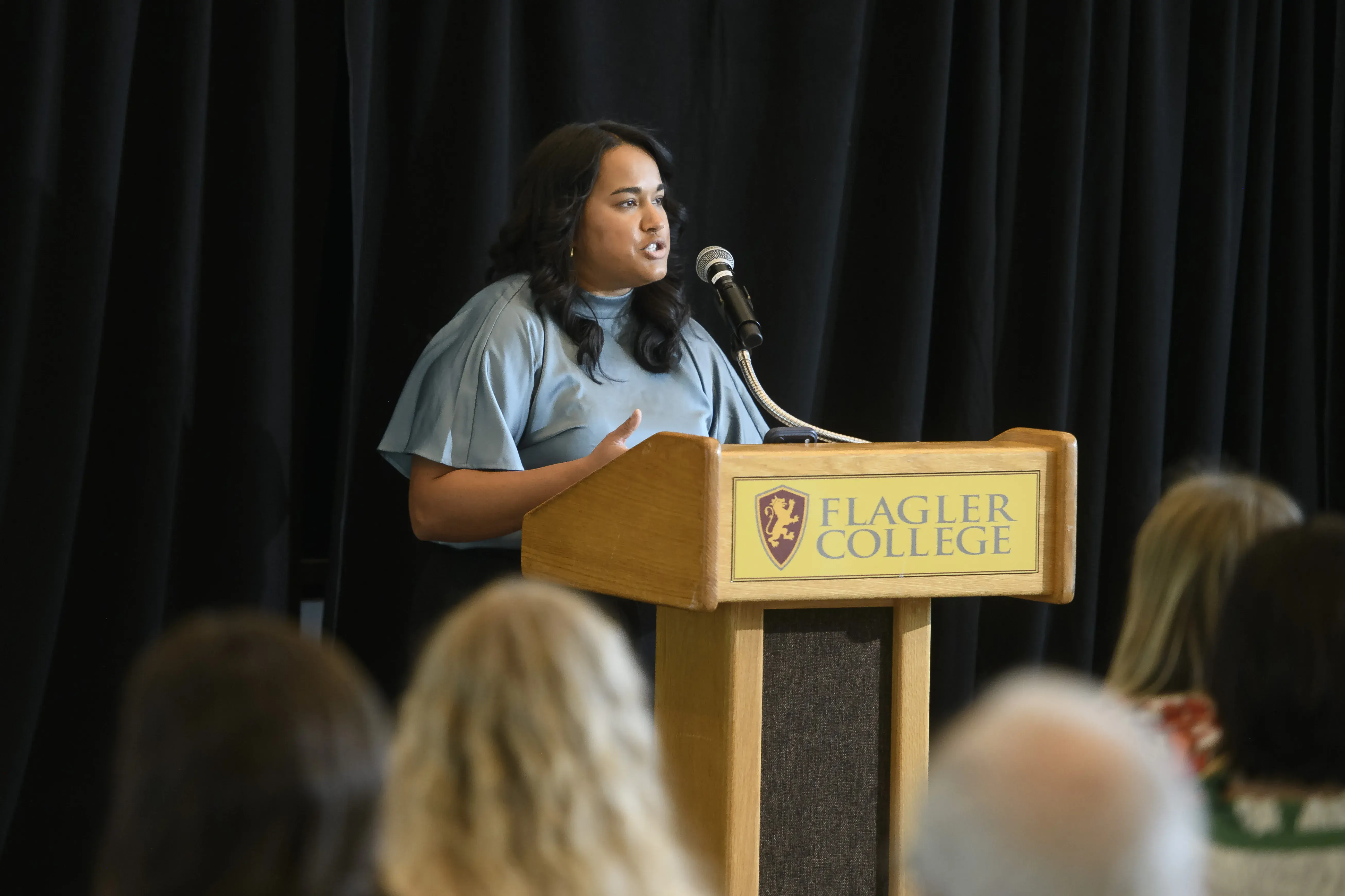 Anila Lahiri addressing the corwd during her award acceptance speech