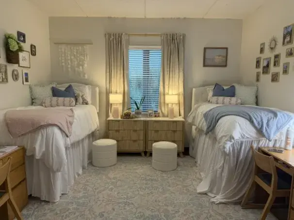 Jilly Young and Gia Lowe's runner-up dorm room